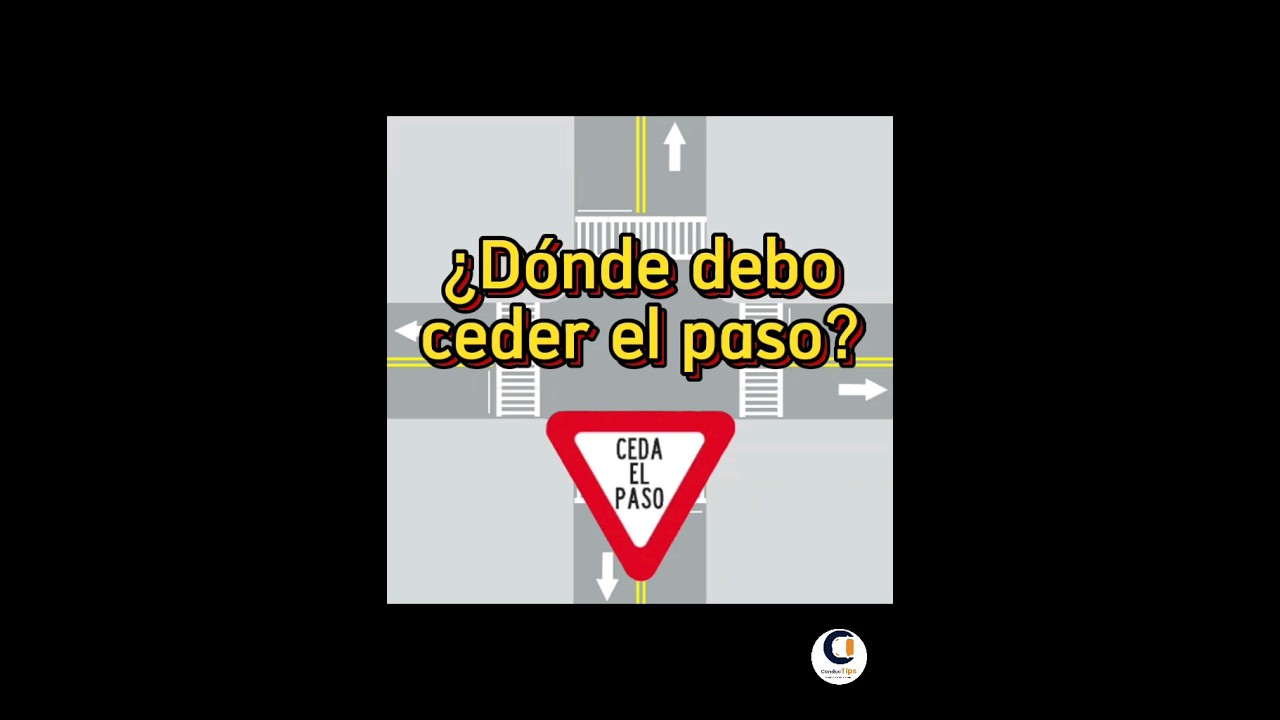 debe ceder el paso al vehículo blanco de la izquierda