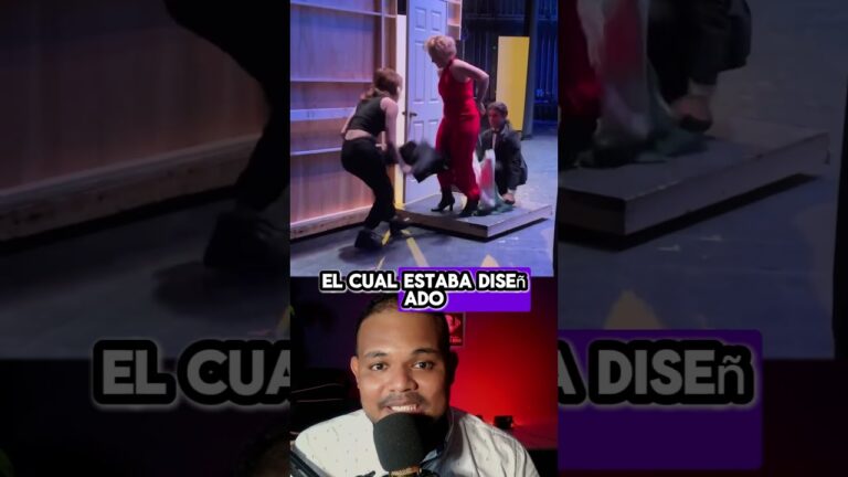 pieza del decorado teatral separado de la armadura principal