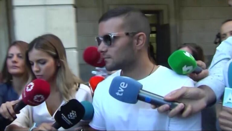 quien es la victima de la manada nombre