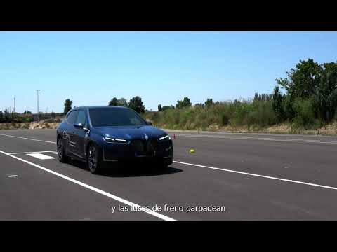 un vehiculo especial que carece de señalizacion de frenado